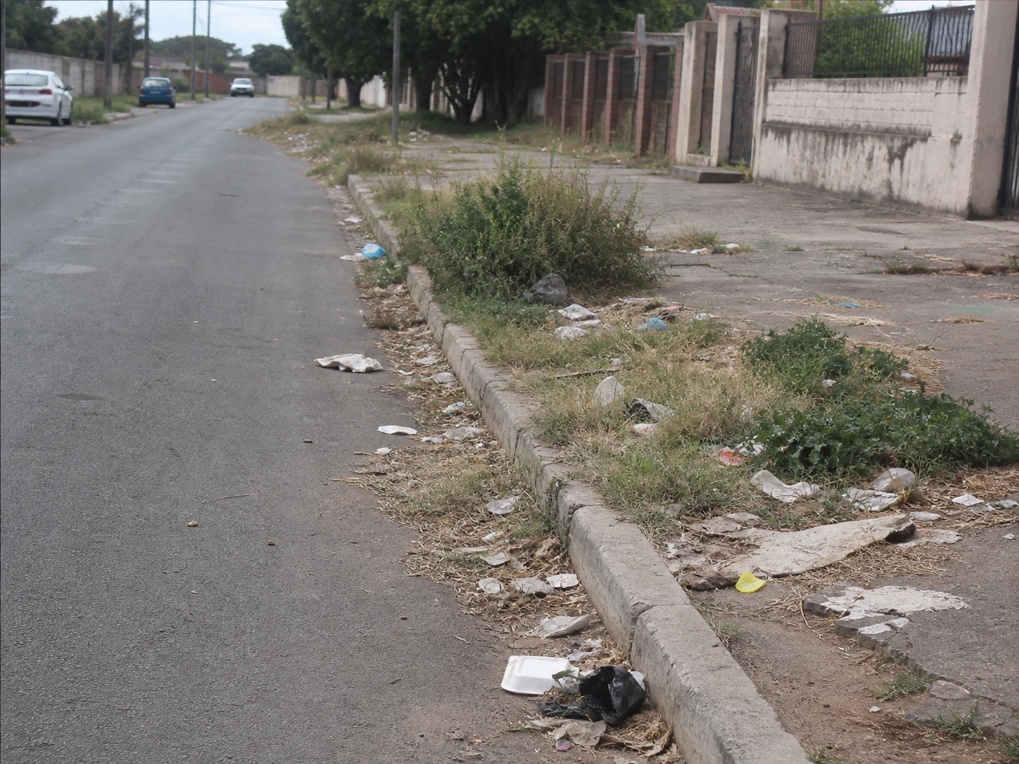 Street before a cleanliness intervention